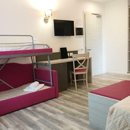Alma Living Hotel- Al Girarrosto Venzone Bagian luar foto