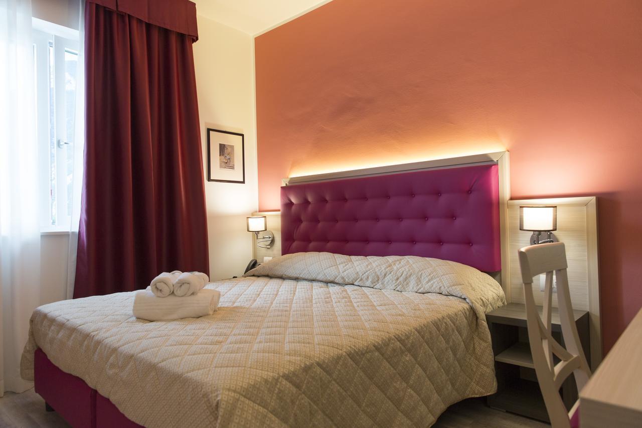 Alma Living Hotel- Al Girarrosto Venzone Bagian luar foto